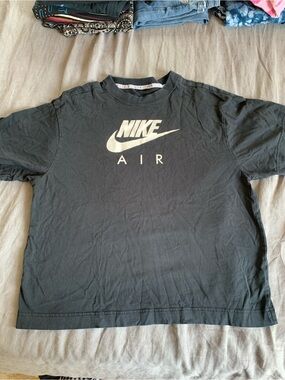 ⚡️5 for $25⚡️ Nike Black T-Shirt with White Air Logo M